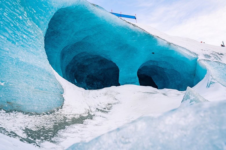 entrée de la grotte de la mer de glace