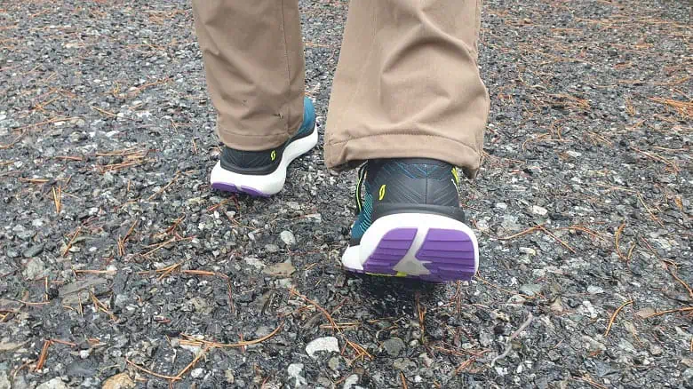 Test des chaussures de trail sur mauvais asphalte