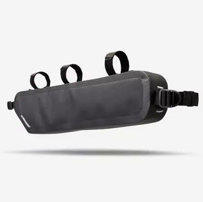 Sacoche de cadre de chez Decathlon idéale pour bikepacking