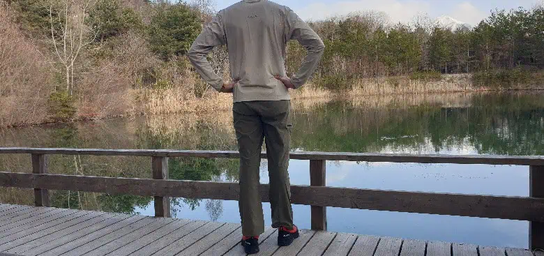 Une pause bien méritée au bord de l'eau