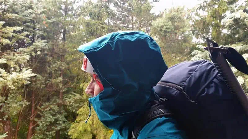 La Mammut Crater Pro pendant une randonnée sous la pluie