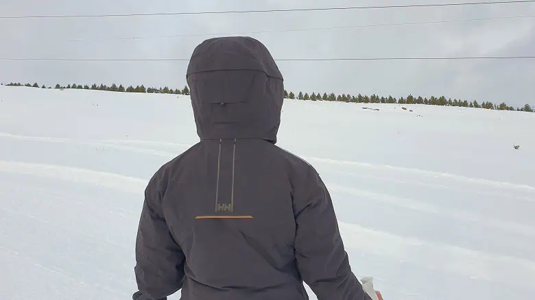 Premier jour de ski dans le brouillard