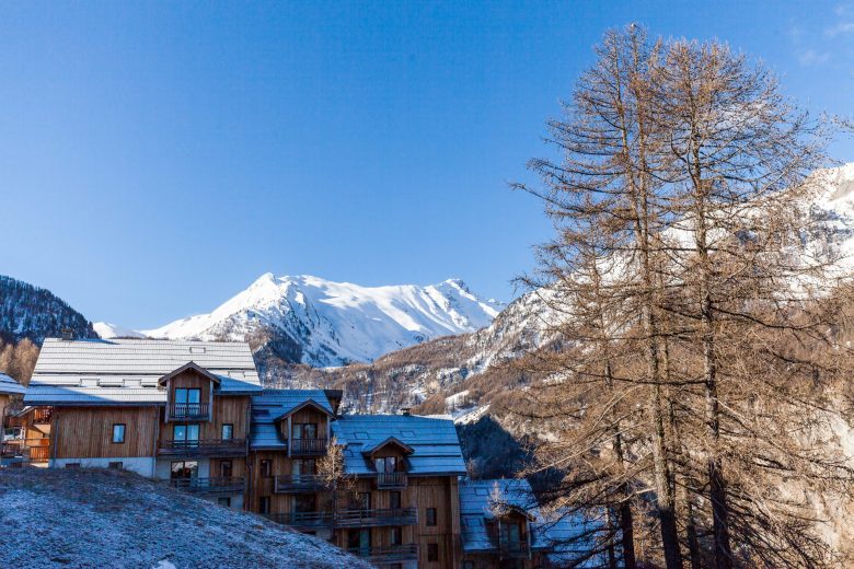 Les orres hautes-alpes france 6 avril : Vues extérieures